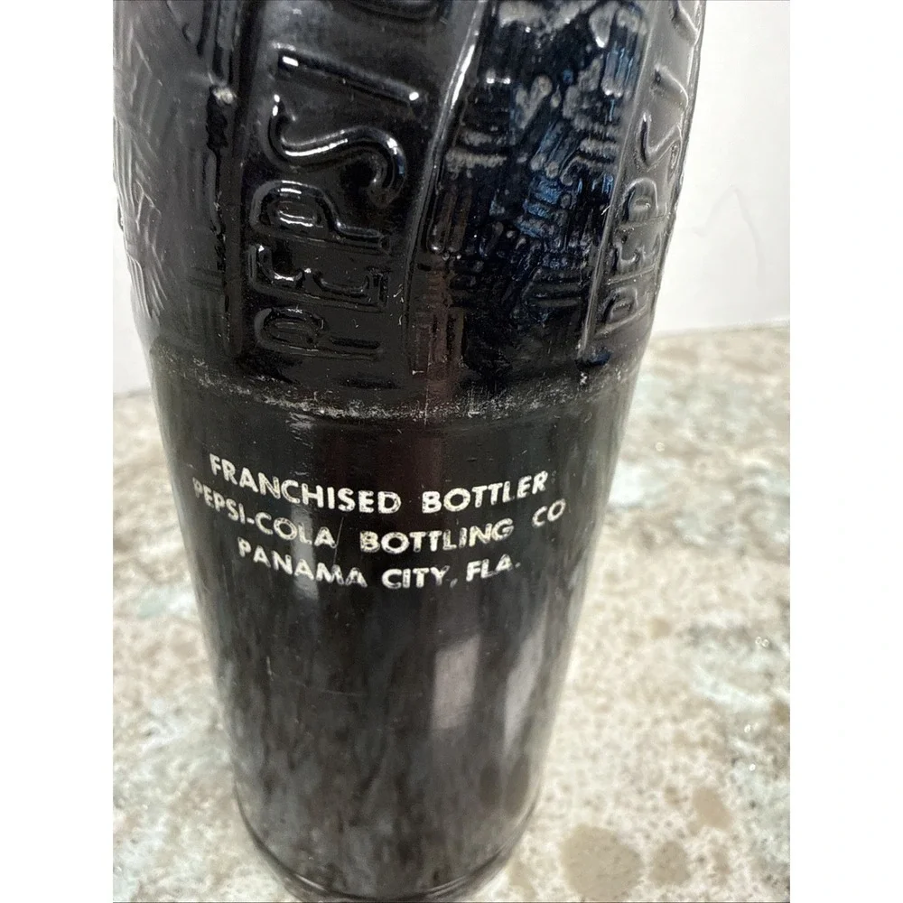 1950's VINTAGE PEPSI BOTTLE----SPARKLING----12‎ OUNCE----- FULL---Panama City FL